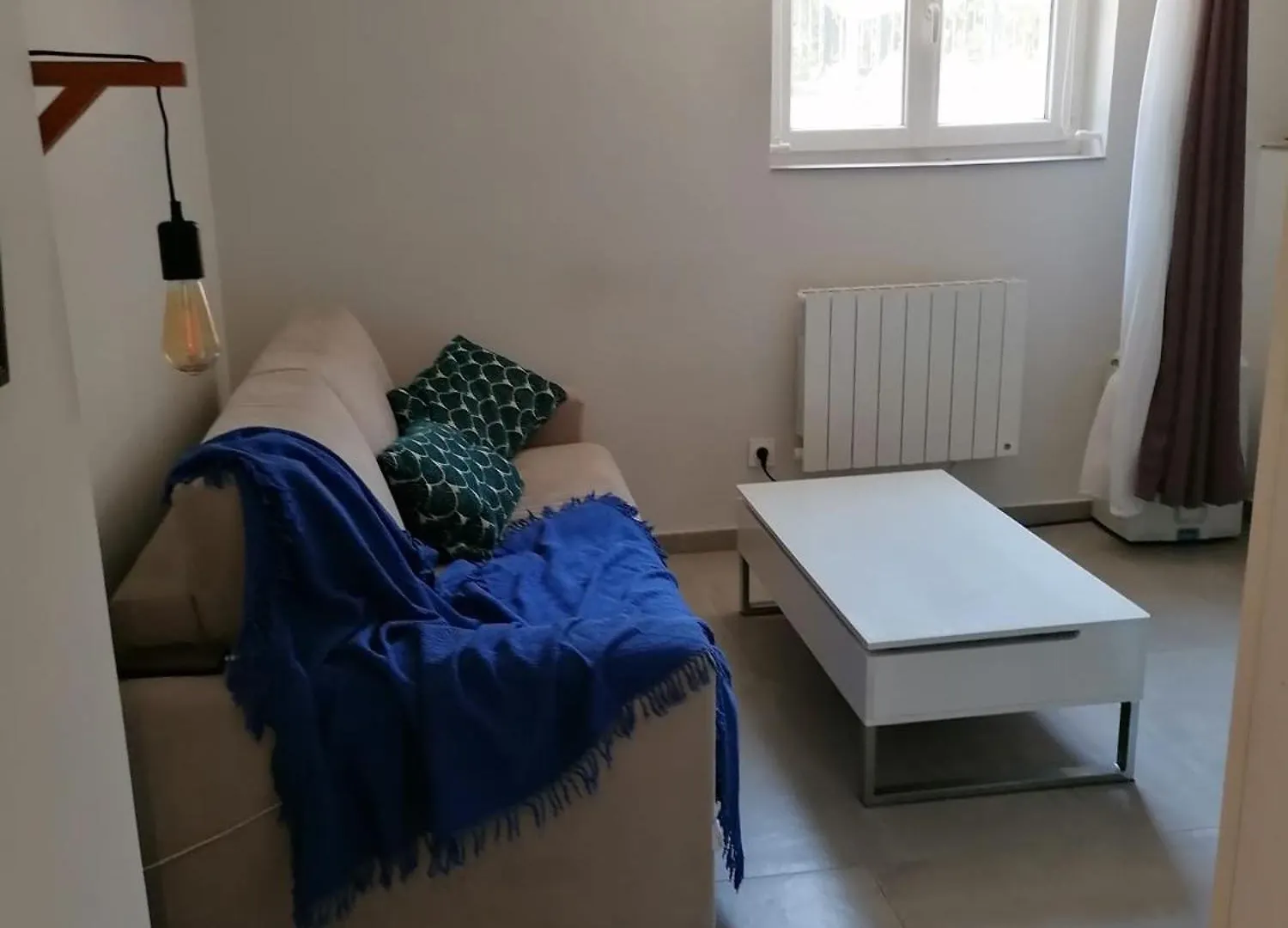 Joli Studio A Nice 0*,  France